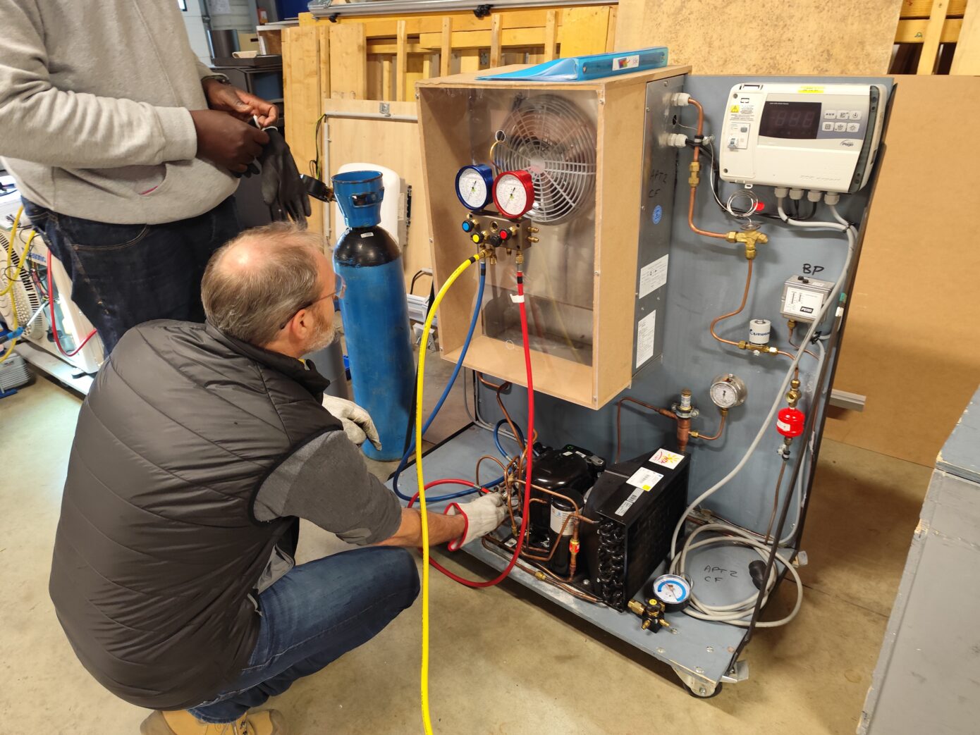 formation pour manipuler tout types de fluides frigorigènes